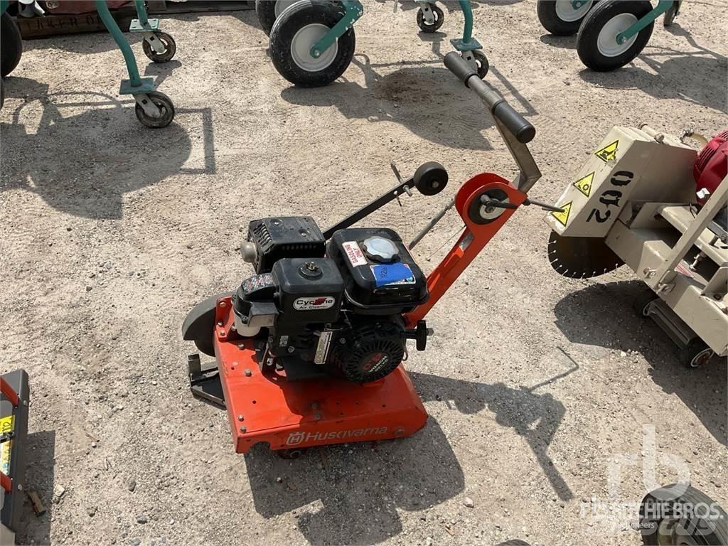 Husqvarna MG8 Asfalta frēzes