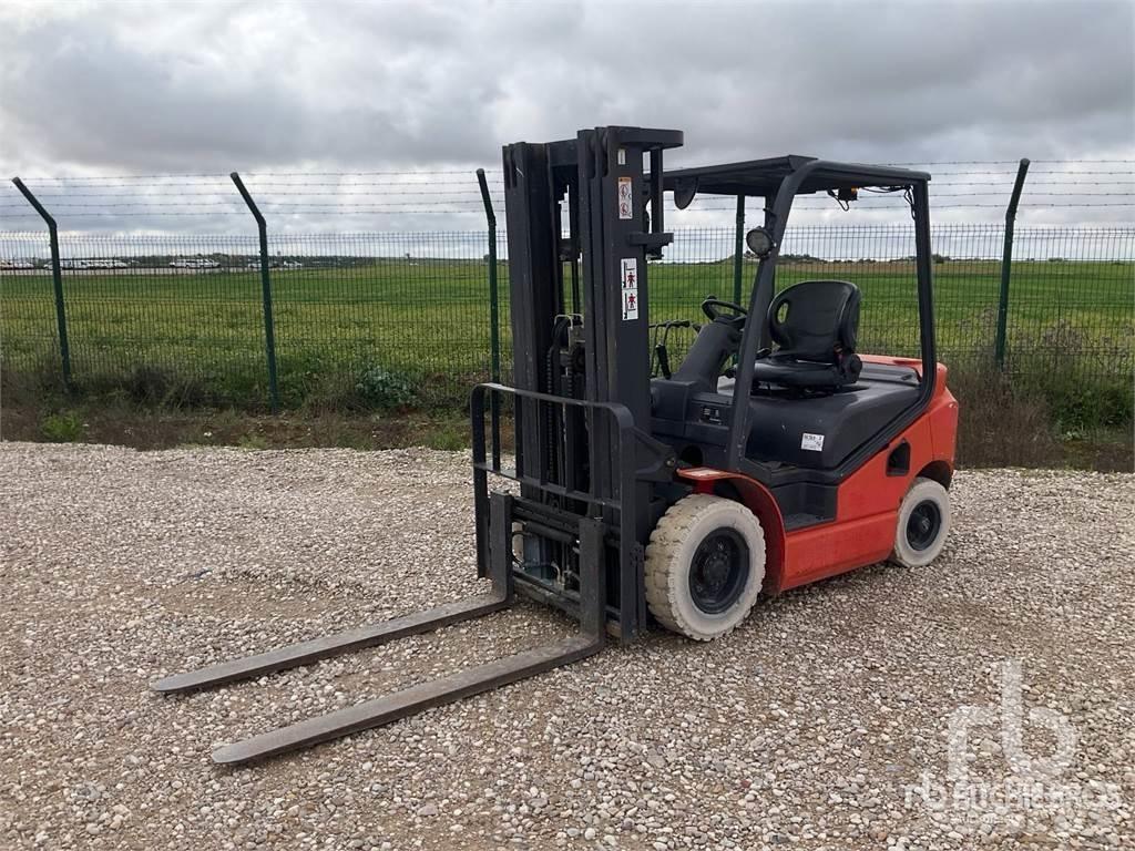 JAC CPCD 25 Tehnika ar dīzeļa dzinēju