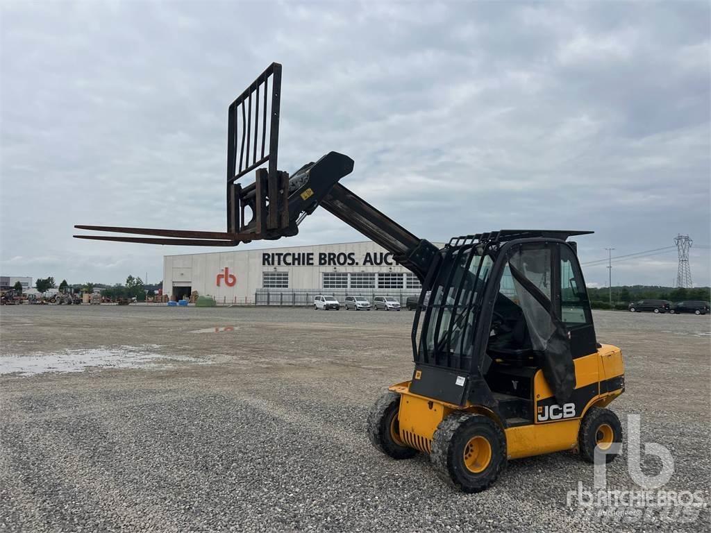 JCB TLT 25 Tehnika ar dīzeļa dzinēju