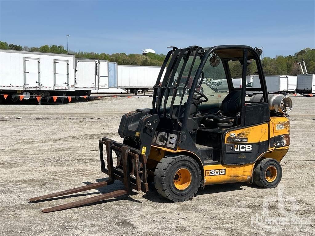 JCB TLT30G Teleskopiskie manipulatori
