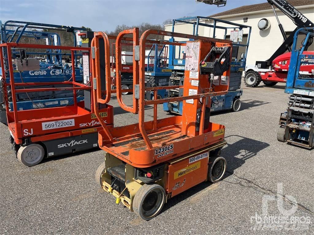 JLG 1230ES Strēles pacēlāji