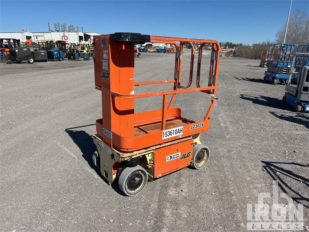 JLG 1230ES Strēles pacēlāji