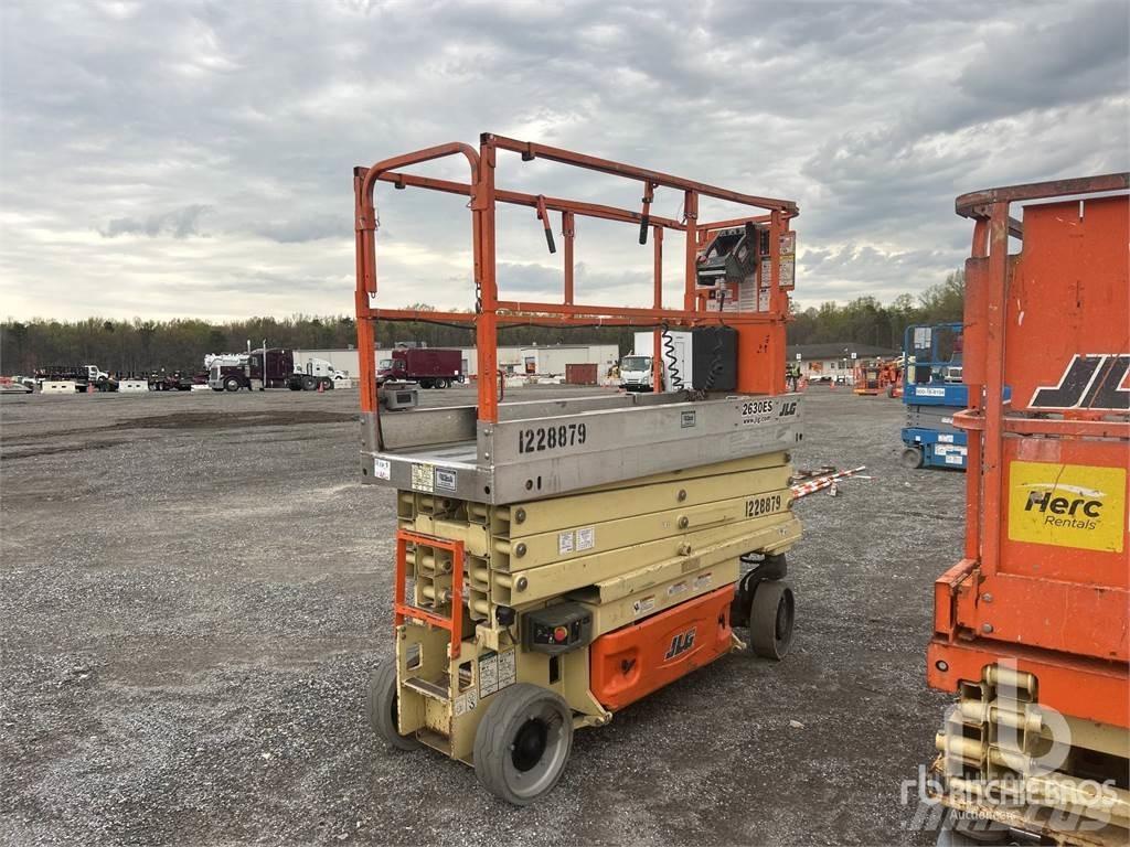 JLG 2630ES Šķerveida pacēlāji