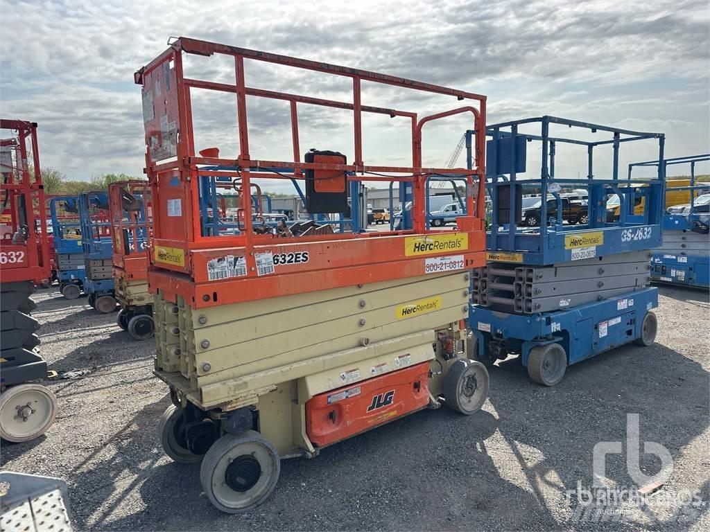 JLG 2632ES Šķerveida pacēlāji