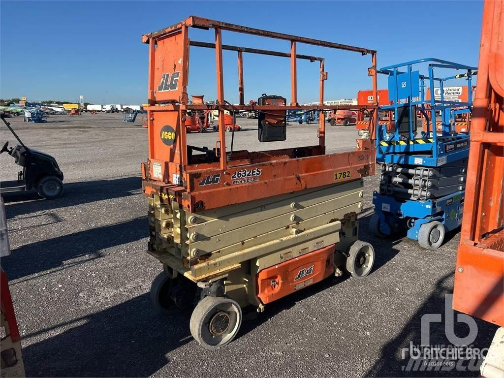 JLG 2632ES Šķerveida pacēlāji