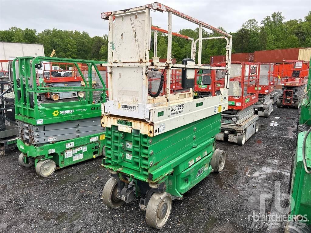 JLG 2632ES Šķerveida pacēlāji