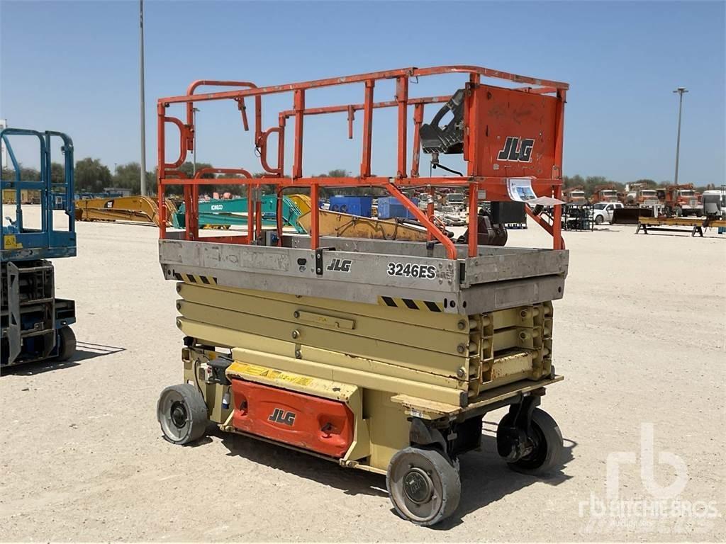 JLG 3246ES Šķerveida pacēlāji