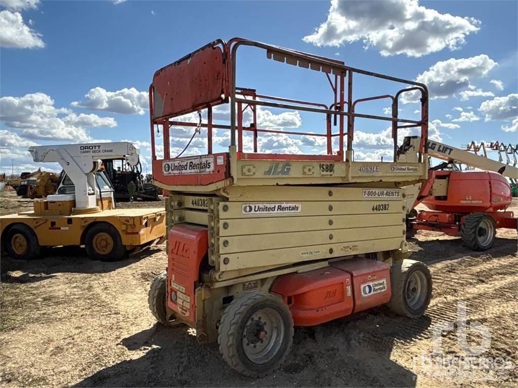 JLG 4069LE Šķerveida pacēlāji