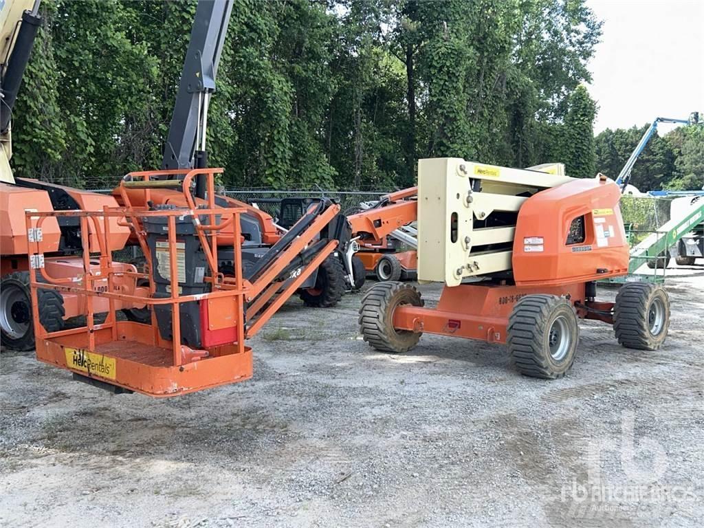 JLG 450AJ Strēles pacēlāji