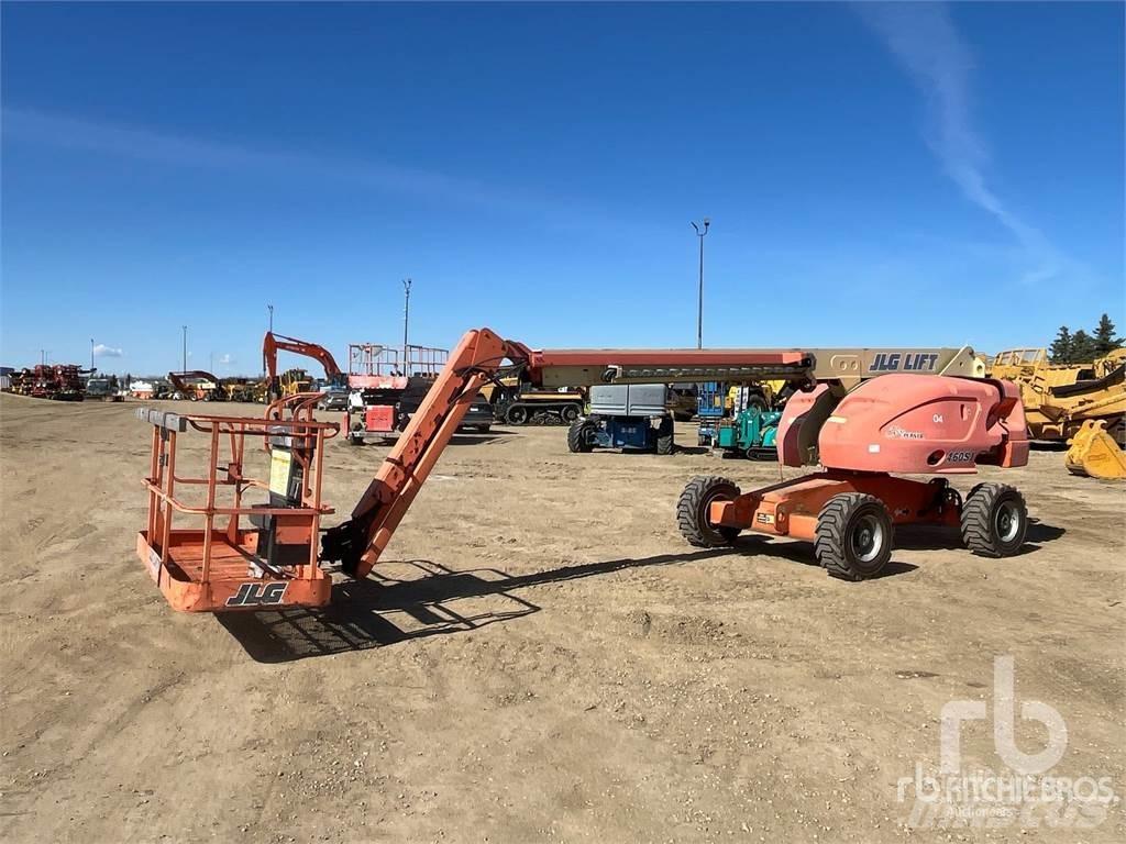 JLG 460SJ Strēles pacēlāji