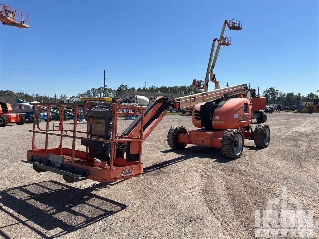 JLG 600AJ Strēles pacēlāji