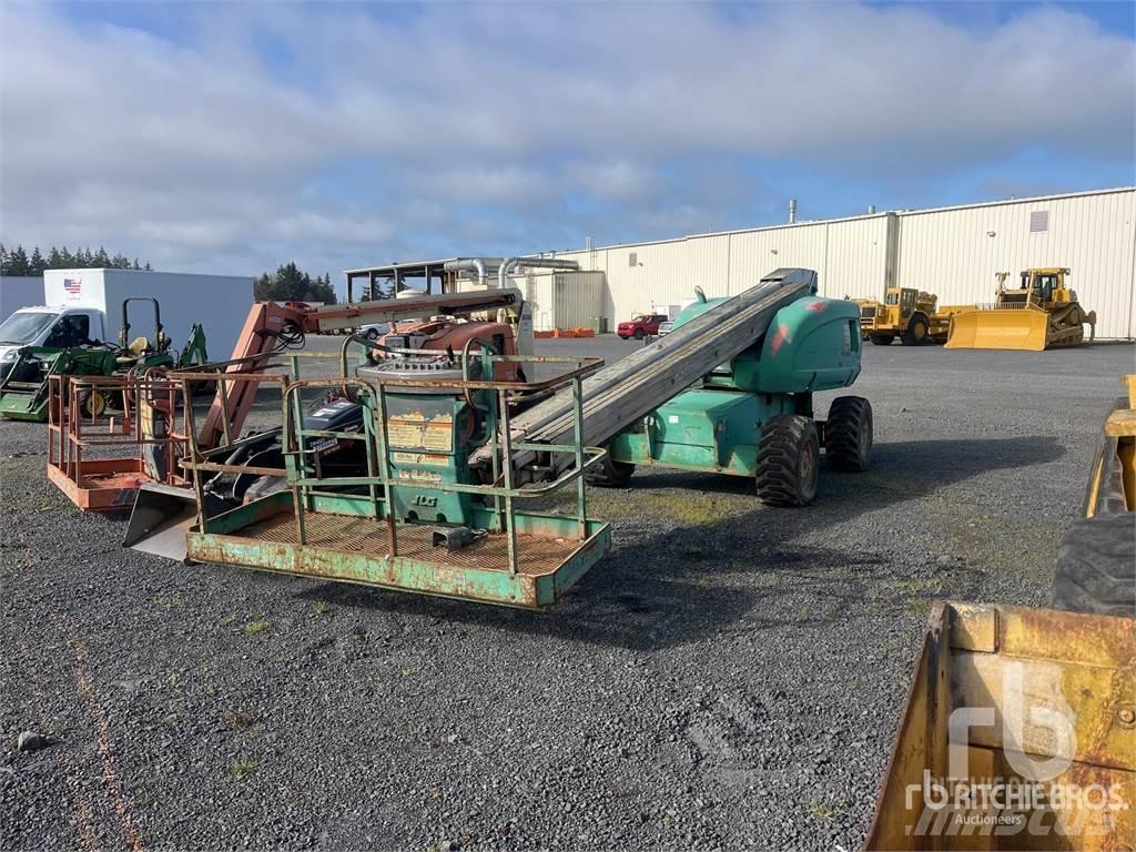 JLG 600S Strēles pacēlāji