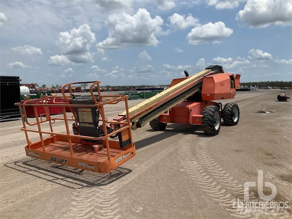JLG 600S Strēles pacēlāji
