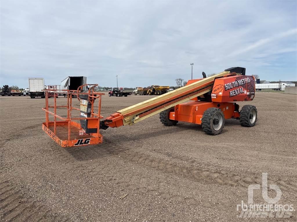 JLG 600S Strēles pacēlāji