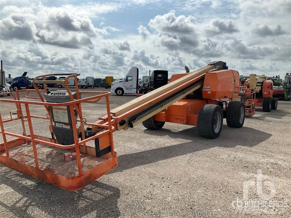 JLG 600S Strēles pacēlāji