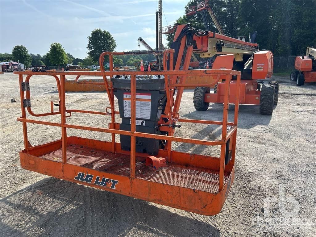JLG 660SJ Strēles pacēlāji