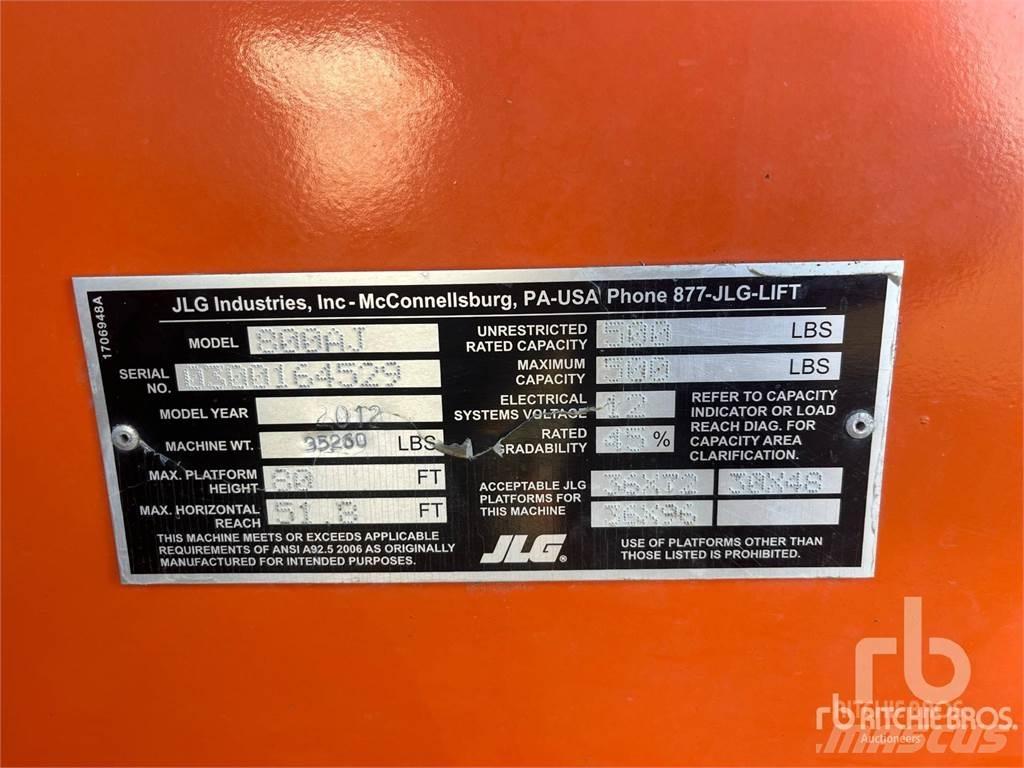 JLG 800AJ Strēles pacēlāji