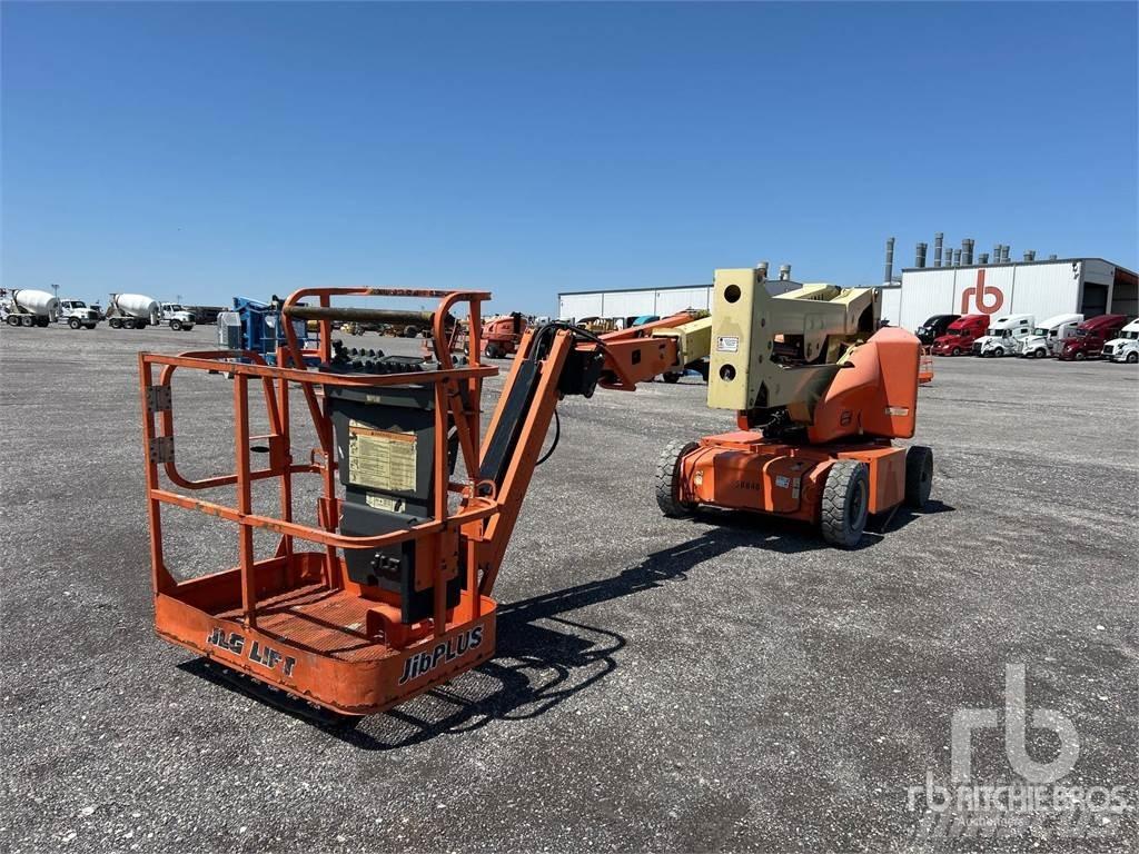 JLG E400AJPN Strēles pacēlāji