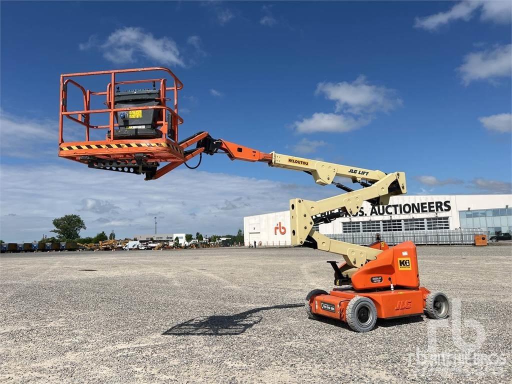 JLG E400AJPN Strēles pacēlāji