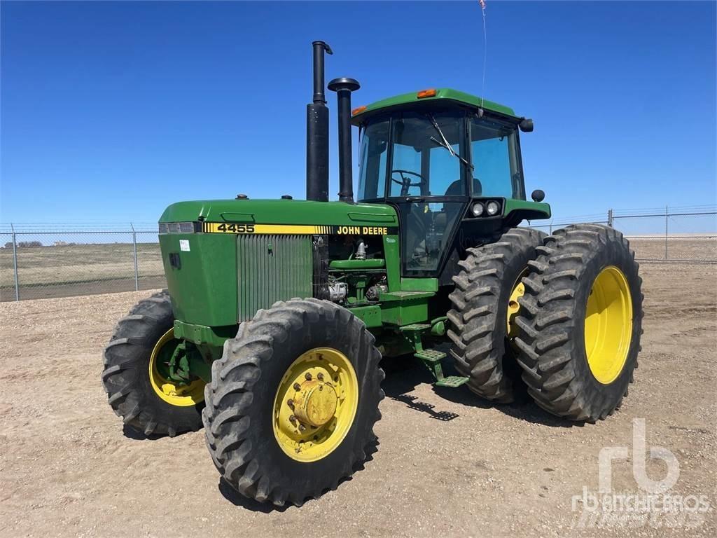 John Deere 4455 Traktori