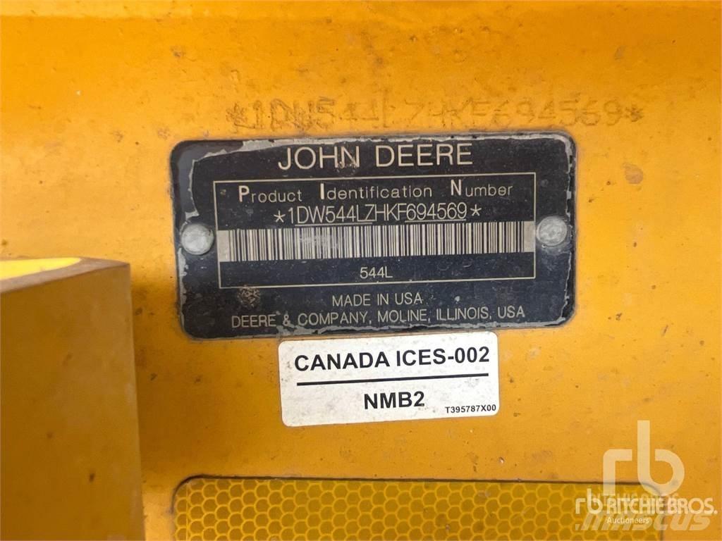 John Deere 544L Iekrāvēji uz riteņiem