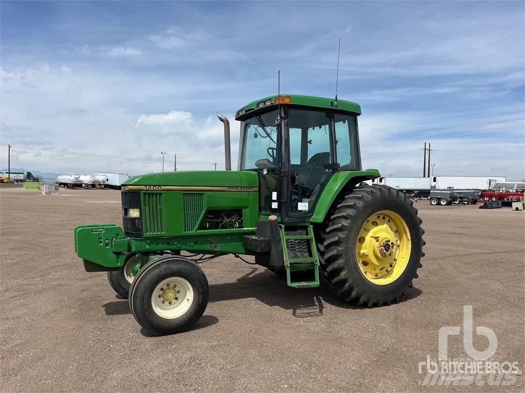 John Deere 7400 Traktori