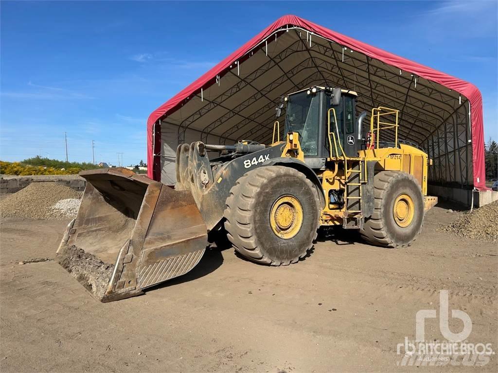 John Deere 844K Iekrāvēji uz riteņiem