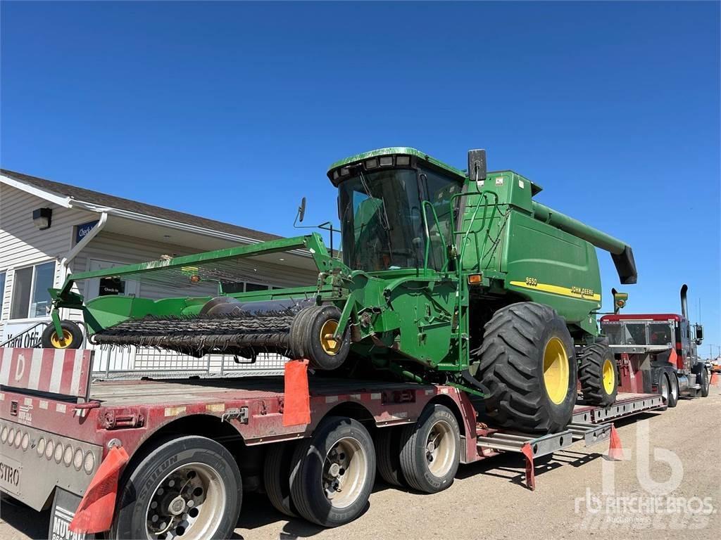 John Deere 9650 Ražas novākšanas kombaini