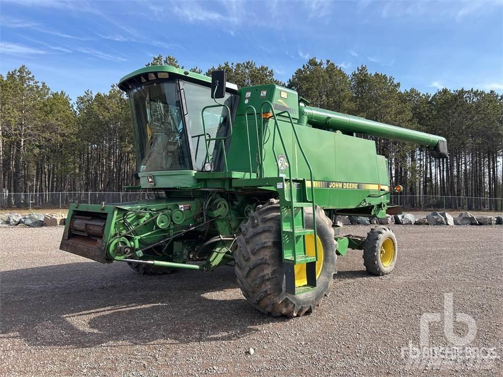 John Deere CTS Ražas novākšanas kombaini