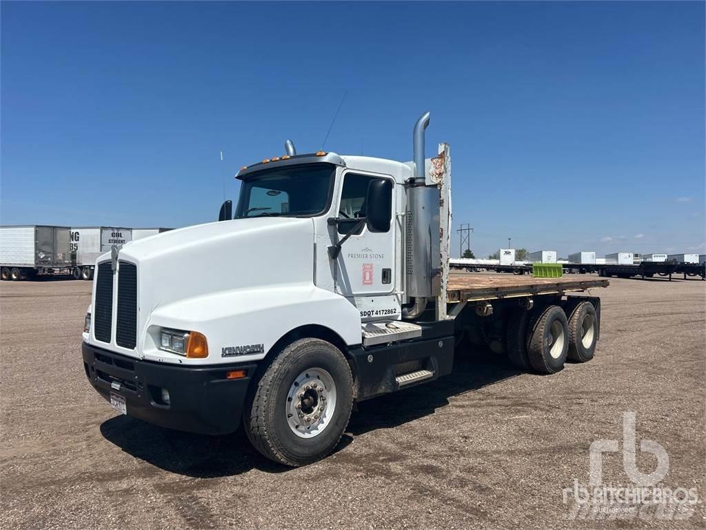 Kenworth T600 Platformas/izkraušana no sāniem
