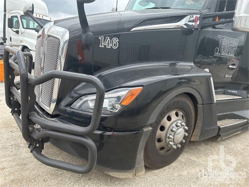 Kenworth T680 Vilcēji