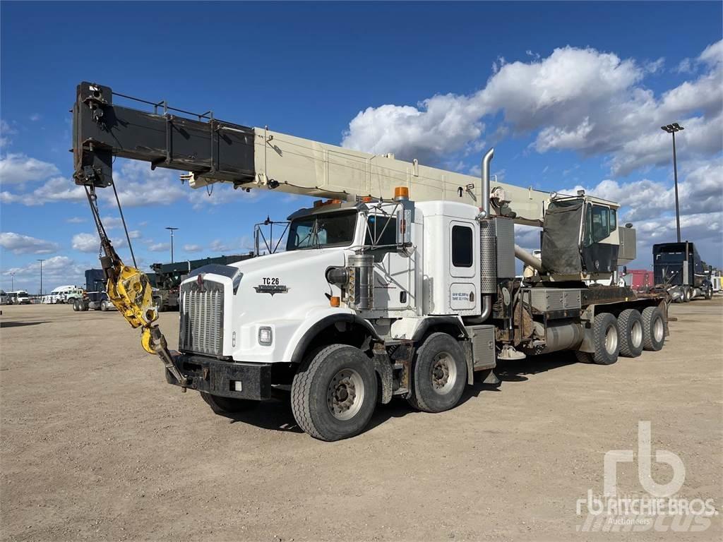 Kenworth T800 Smagās mašīnas ar celtni