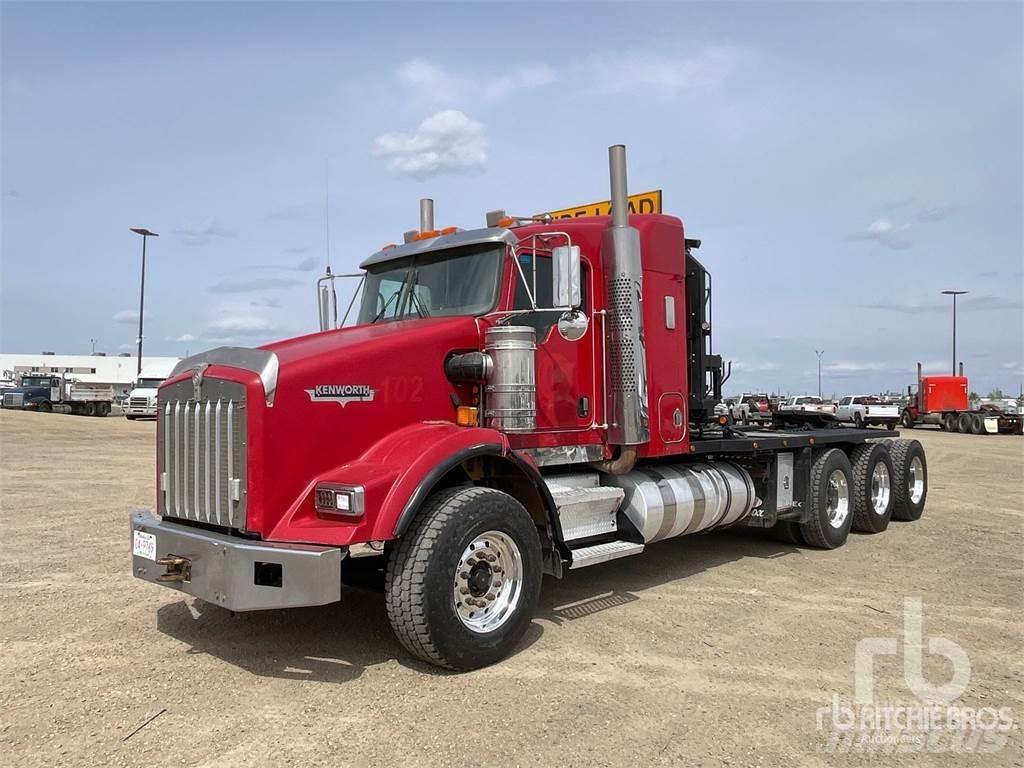 Kenworth T800B Platformas/kravas mašīnas ar vinču