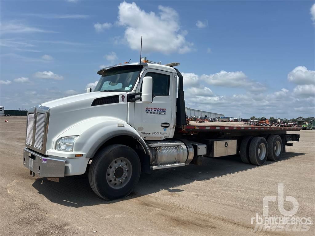 Kenworth T880 Platformas/izkraušana no sāniem