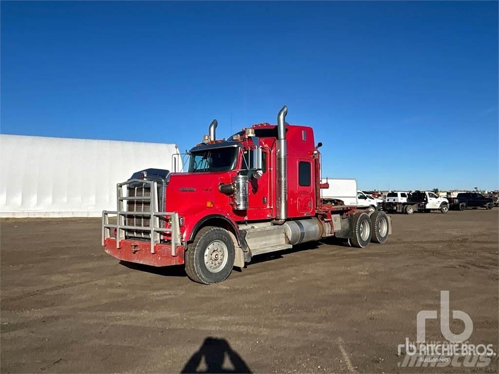 Kenworth W900 Platformas/kravas mašīnas ar vinču