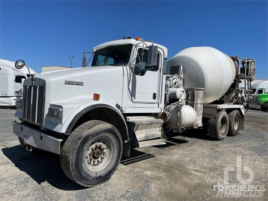 Kenworth W900 Betonvedēji