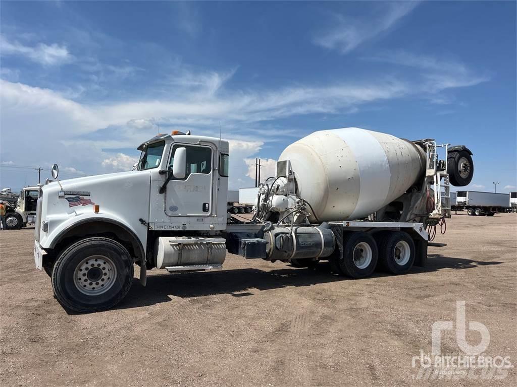 Kenworth W900 Betonvedēji