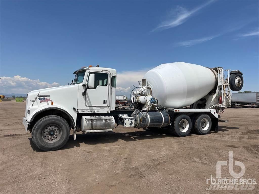 Kenworth W900 Betonvedēji
