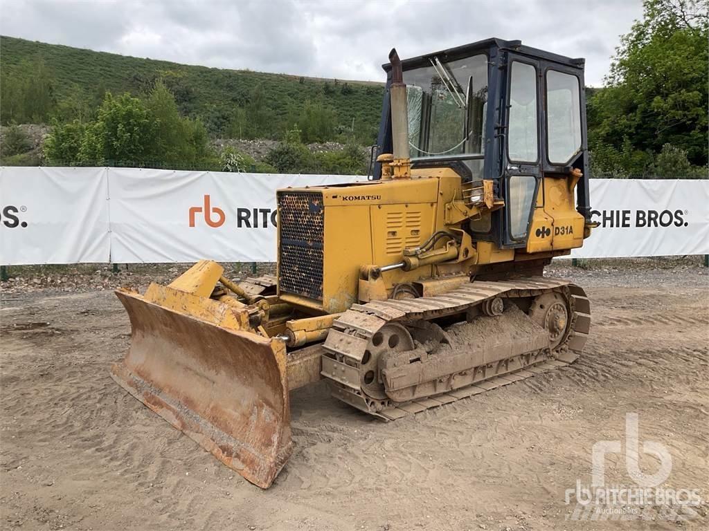 Komatsu D31A-17 Kāpurķēžu buldozeri