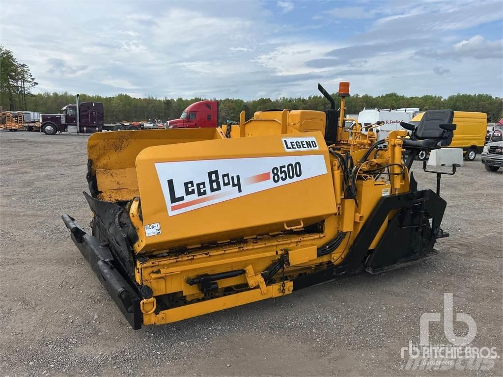 LeeBoy L8500 Asfalta klājēji