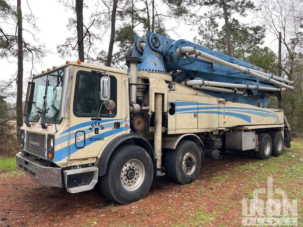 Mack 47M Betonvedēji