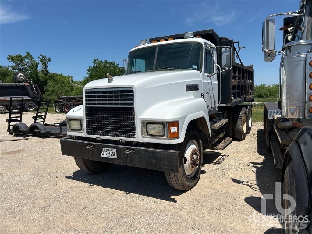 Mack CH613 Pašizgāzējs
