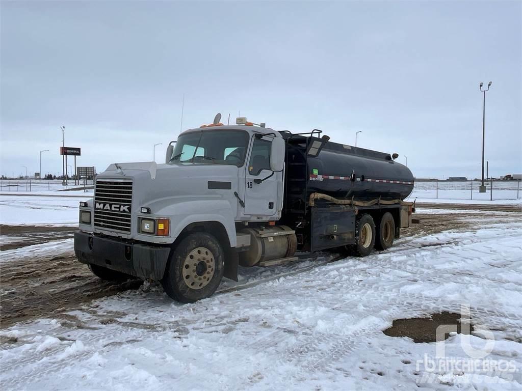 Mack CHN613 Ūdens mašīnas