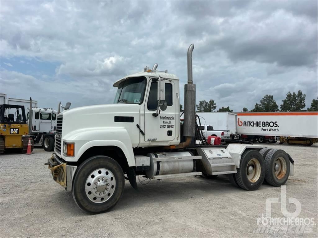 Mack CHN613 Vilcēji