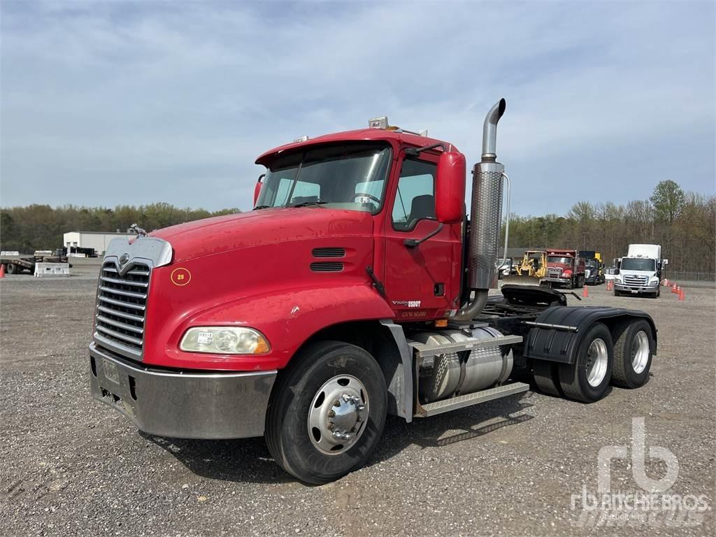 Mack CX613 Vilcēji