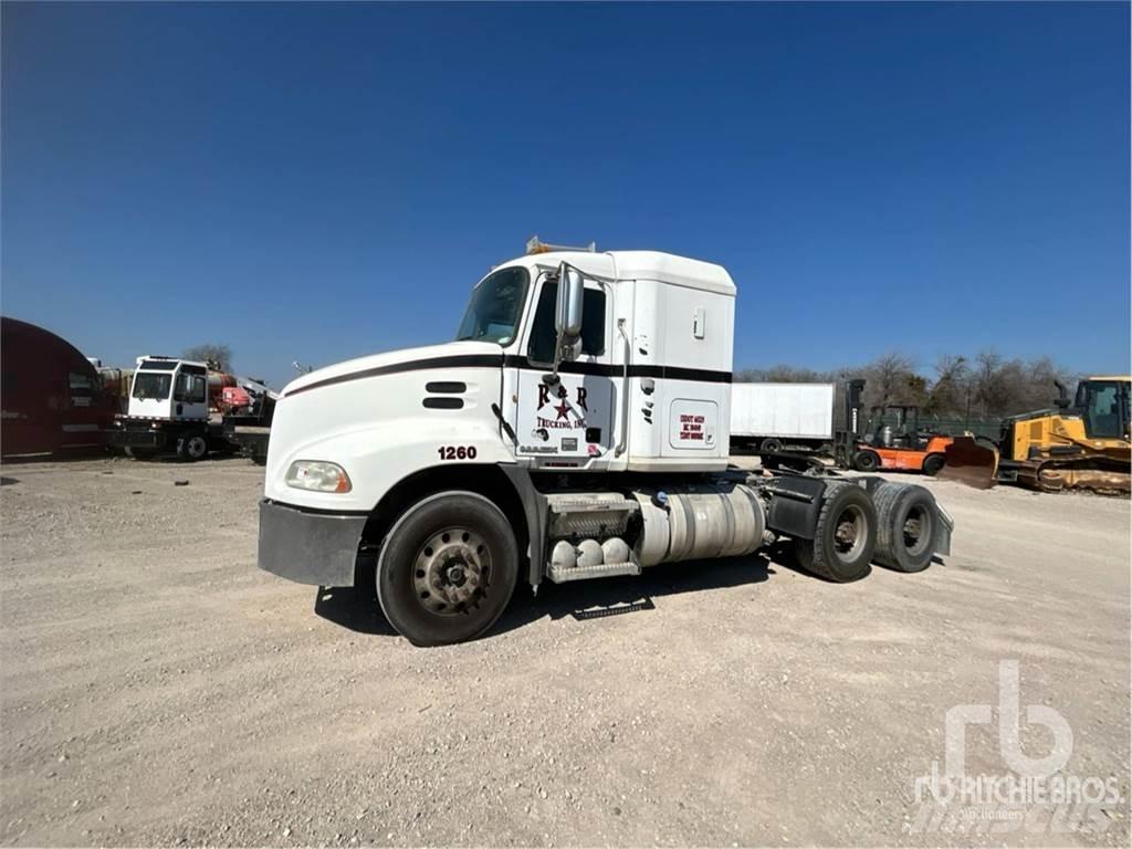 Mack CXU613 Vilcēji