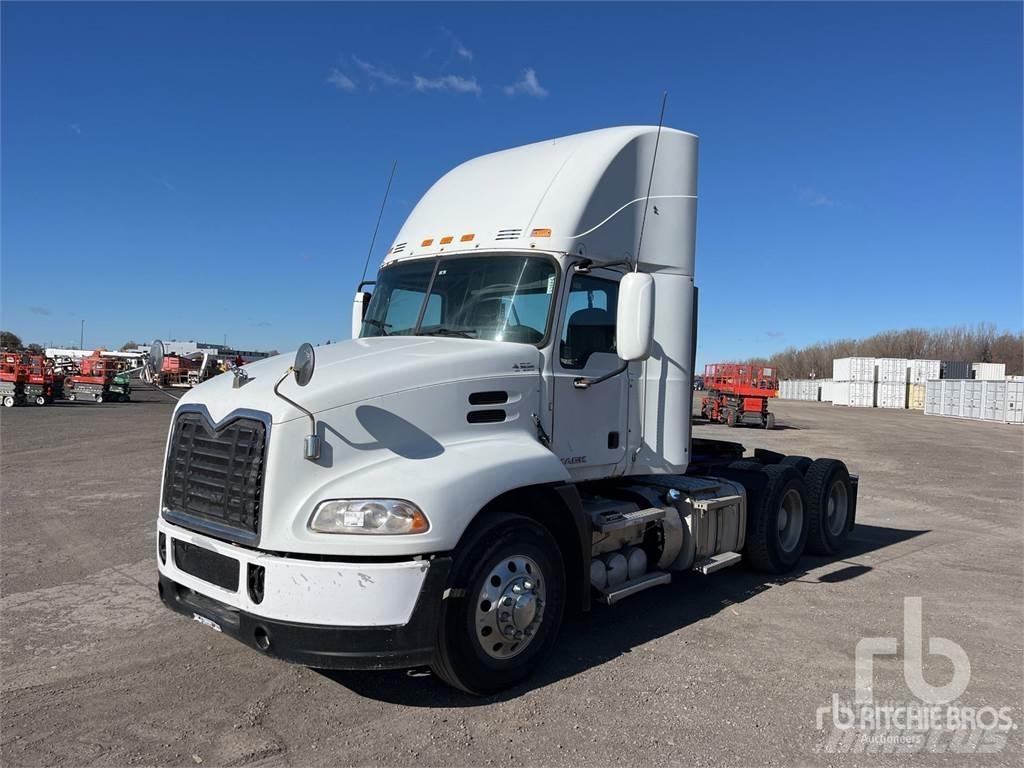 Mack CXU613 Vilcēji