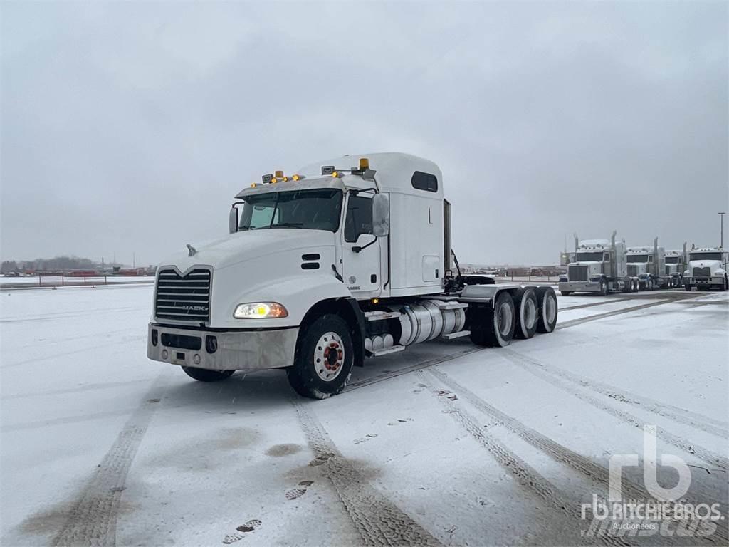 Mack CXU614 Vilcēji