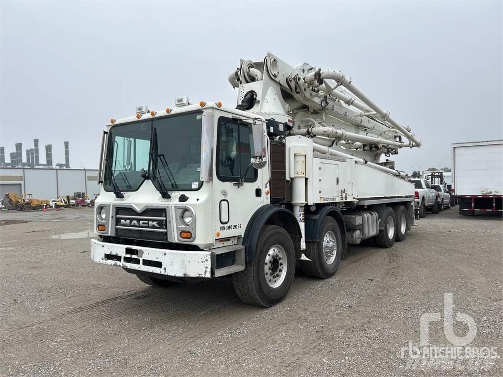 Mack MRU613 Betonvedēji