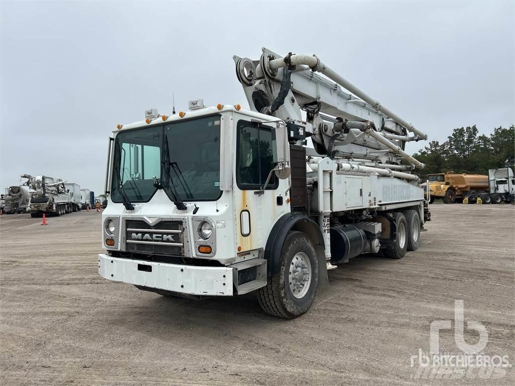 Mack MRU613 Betonvedēji